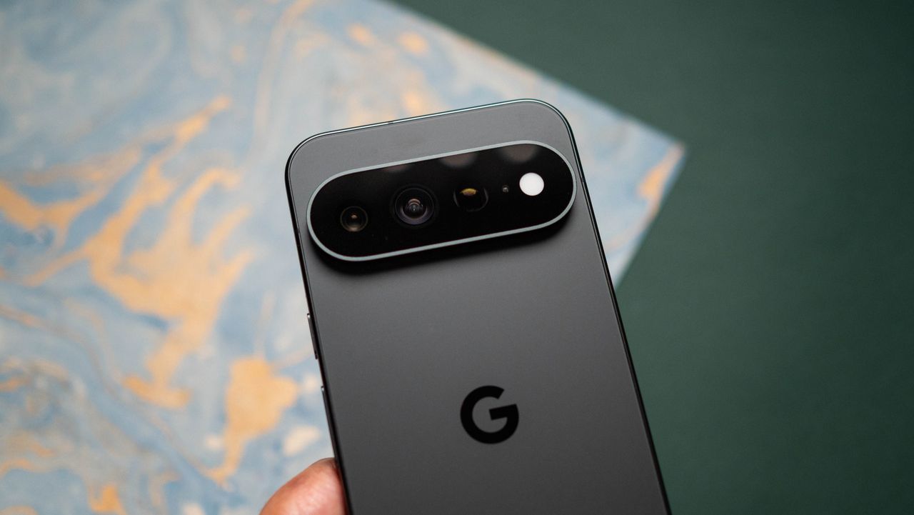 Google Pixel 11 Pro XL product photos