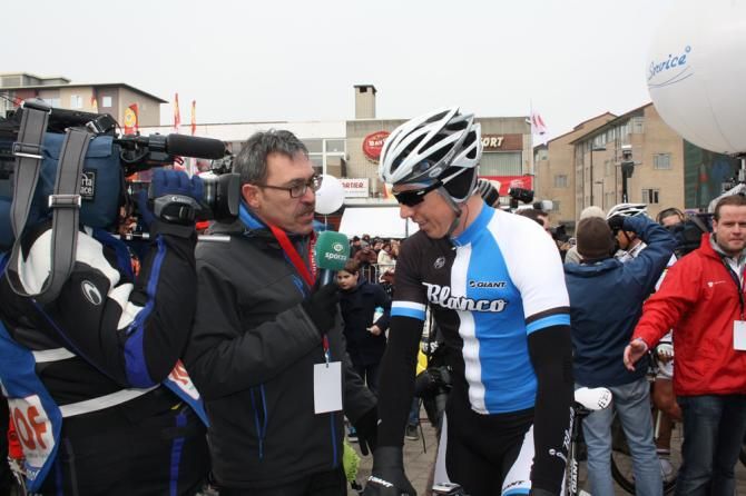 Sep Vanmarcke (Blanco) talks to the Belgian press