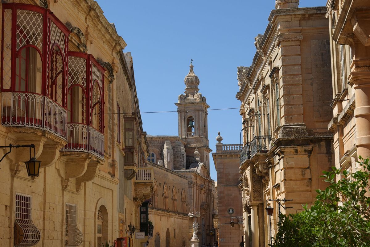 Sony RX10 V bridge camera sample gallery, an old town on a sunny day, with an ancient tower