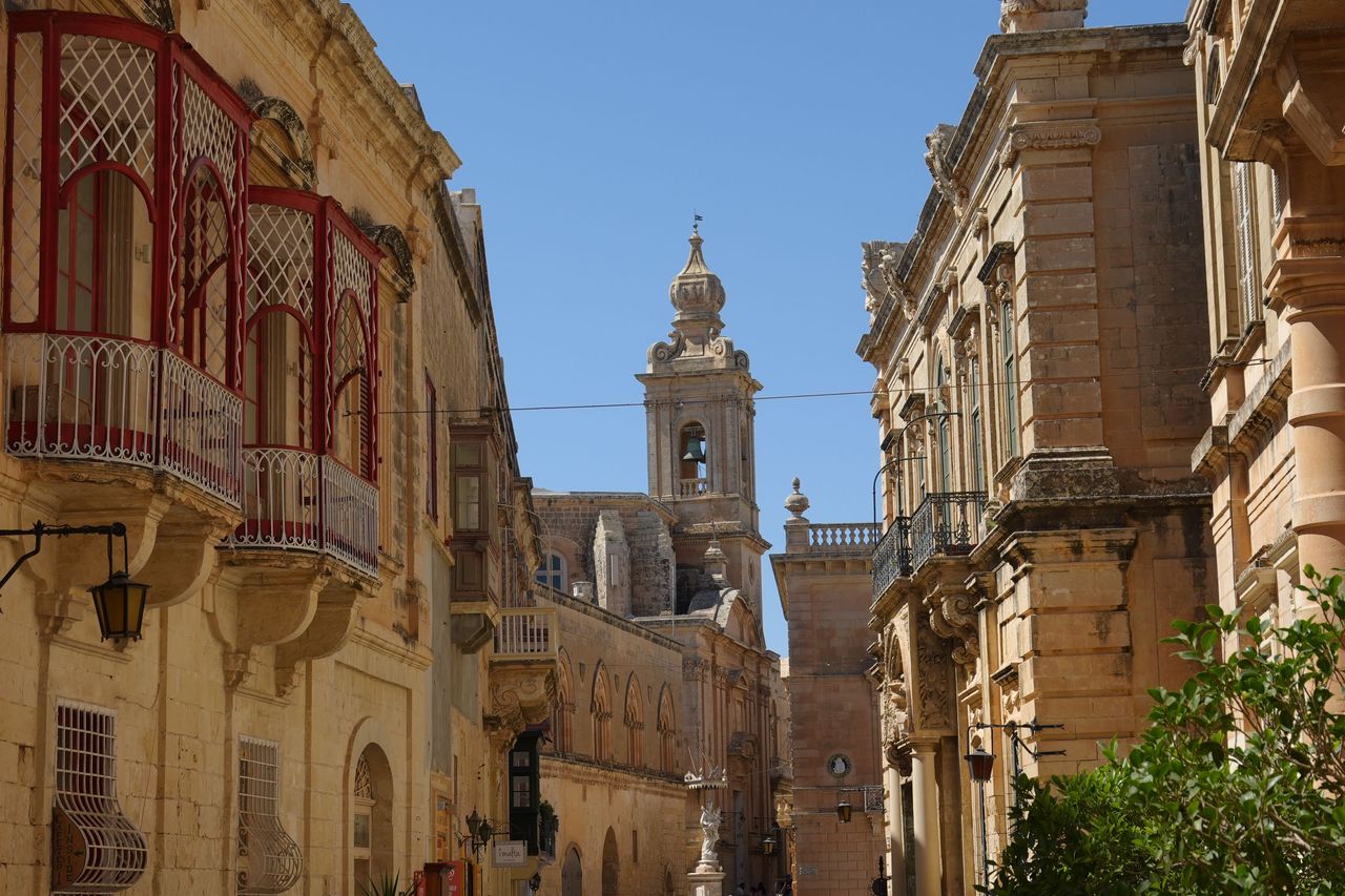 Sony RX10 V bridge camera sample gallery, an old town on a sunny day, with an ancient tower