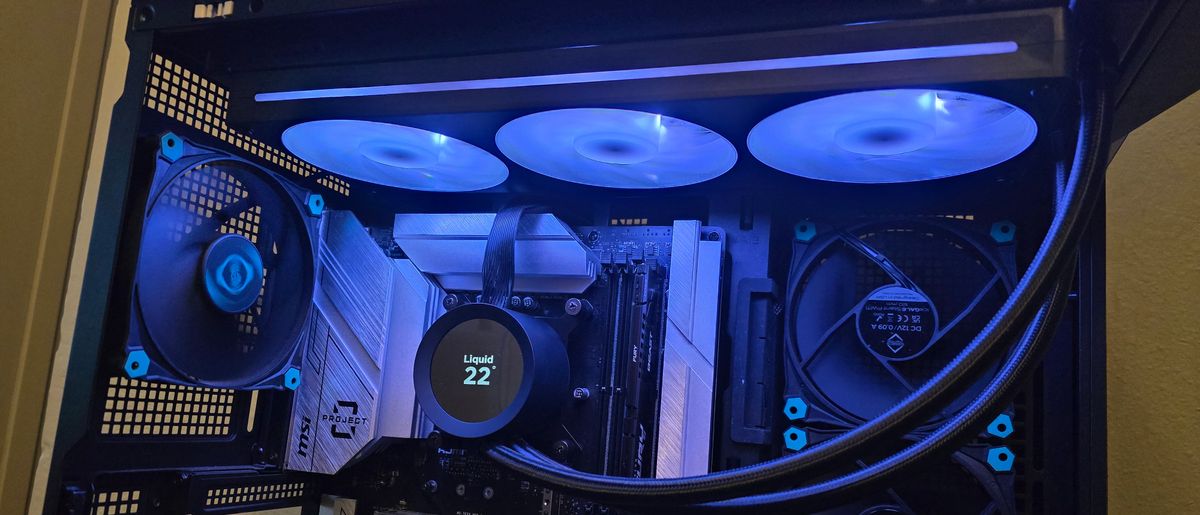NZXT Kraken Plus 360 RGB Review: silent heat assassin