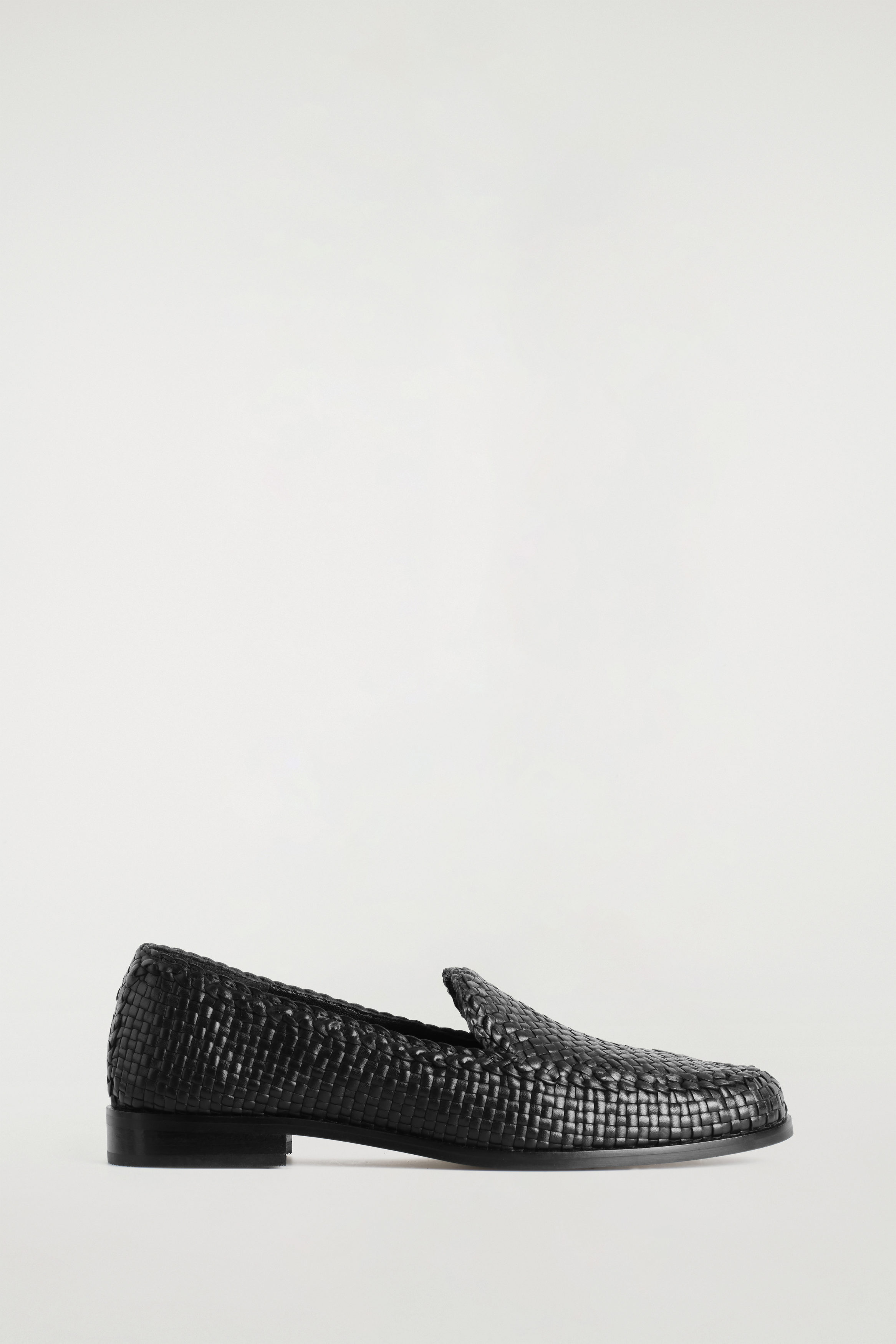 Hand-woven leather sneakers