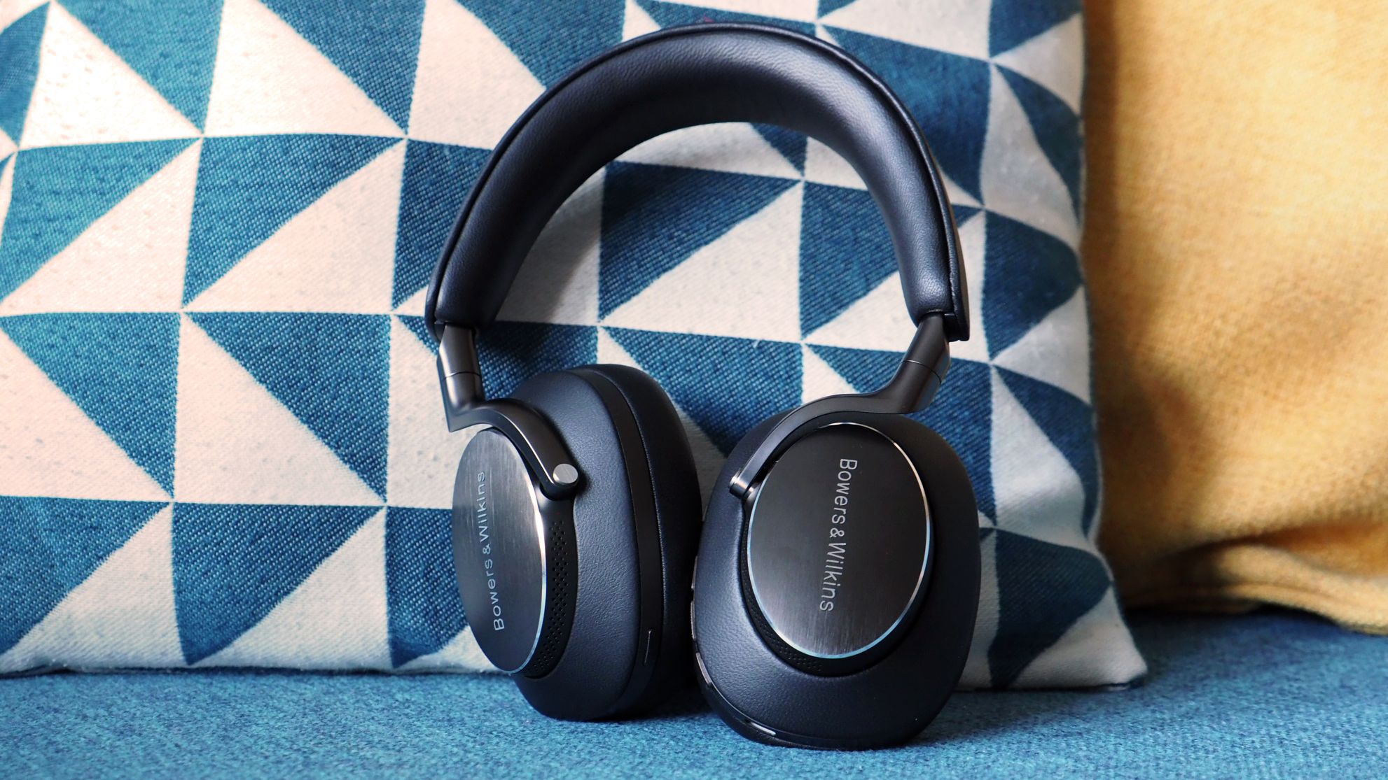 Bowers & Wilkins Px8 ブラック Bowers & Wilkins PX8 Wireless ANC Headphones - Open Box