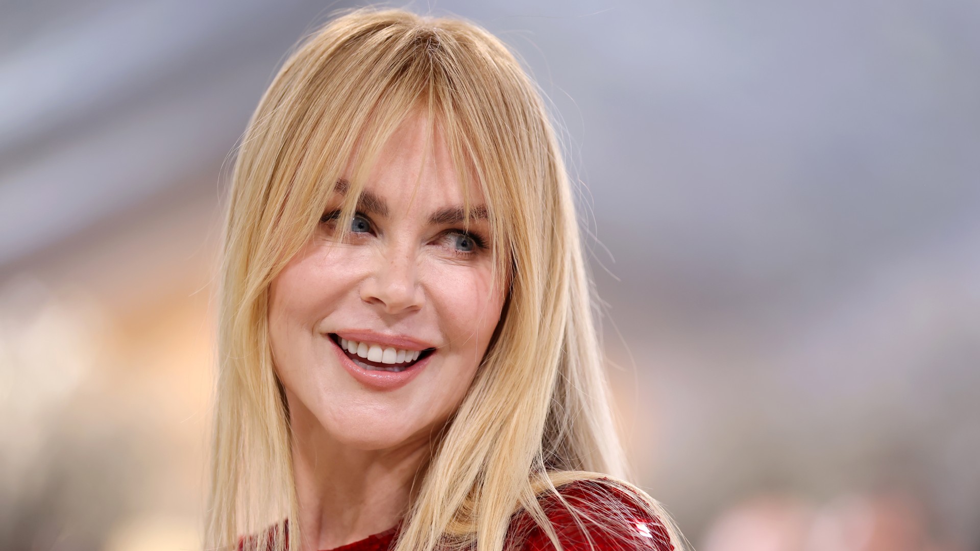 nicole kidman wears straight blonde hair at the 2026 met gala
