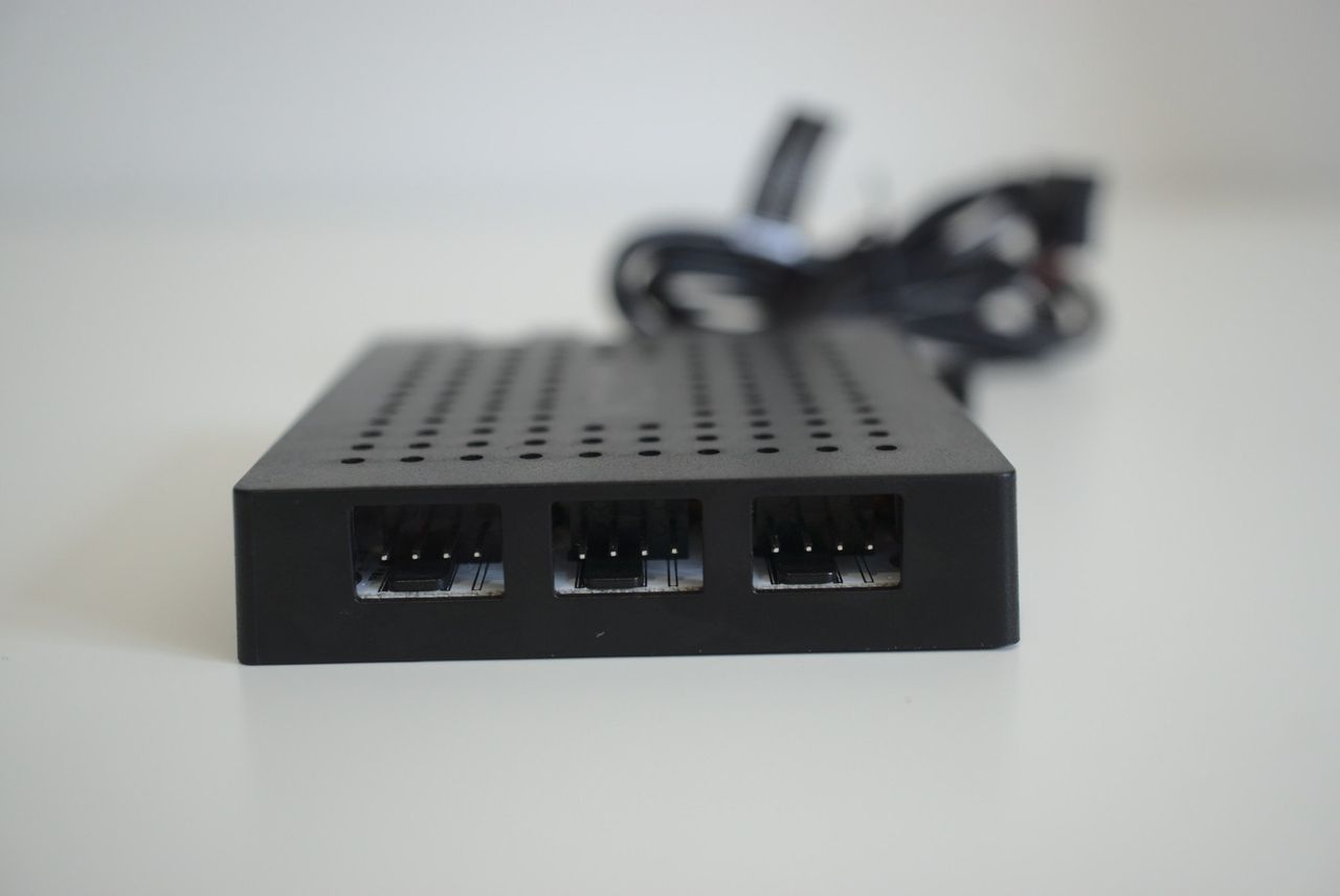 NZXT RGB &amp; Fan Controller