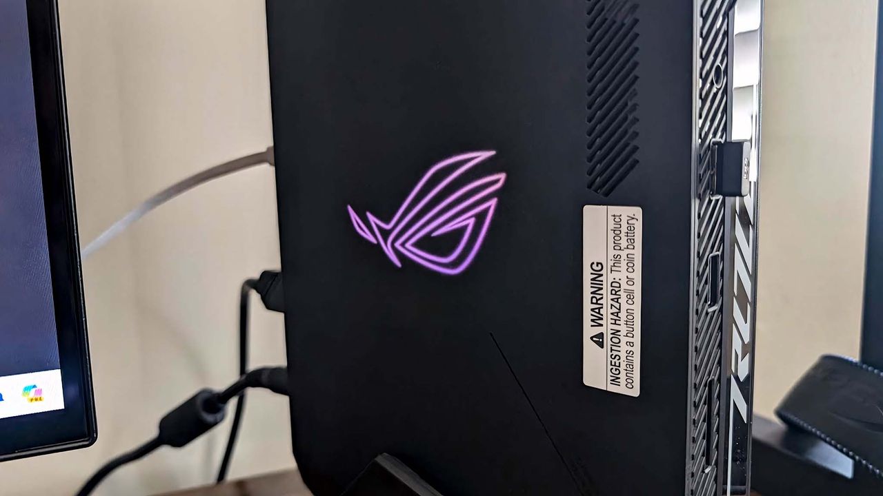 ASUS ROG NUC 970 Gaming Mini PC RGB.