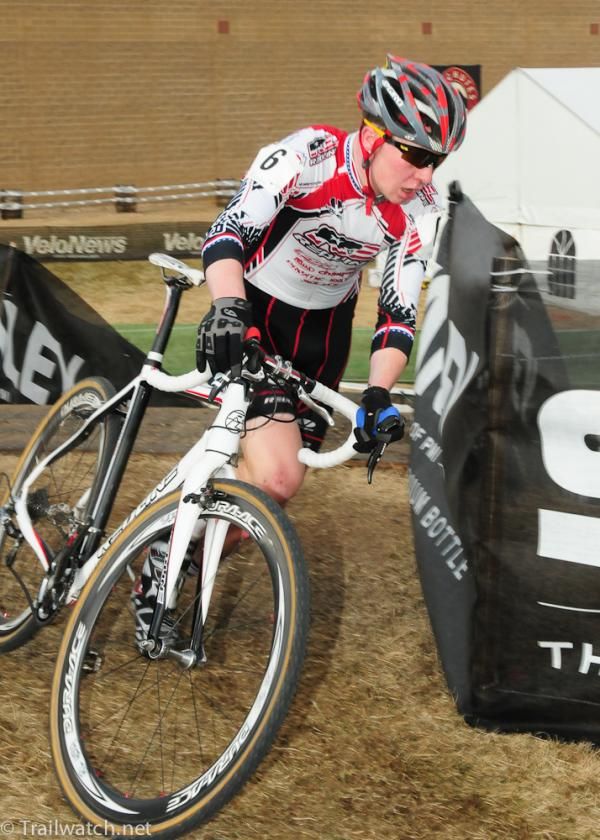 Logan Owen (Team Redline) topping the stairs on lap two
