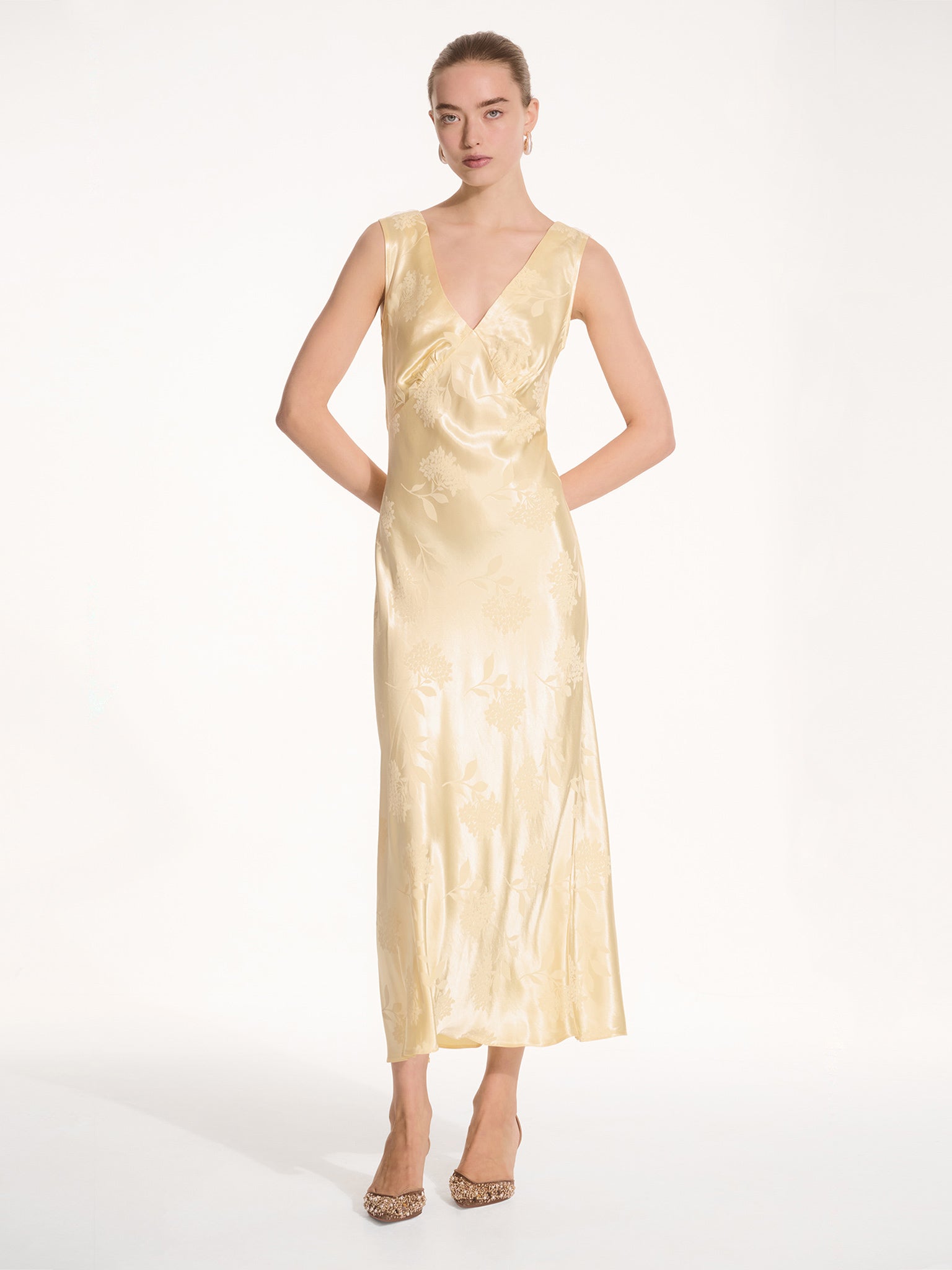 Iris Jacquard Dress in Vintage Yellow - 4