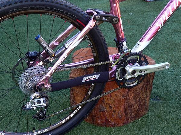 The premium drivetrain package includes SRAM's X.0 rear derailleur and a Shimano's new Deore XT crankset.