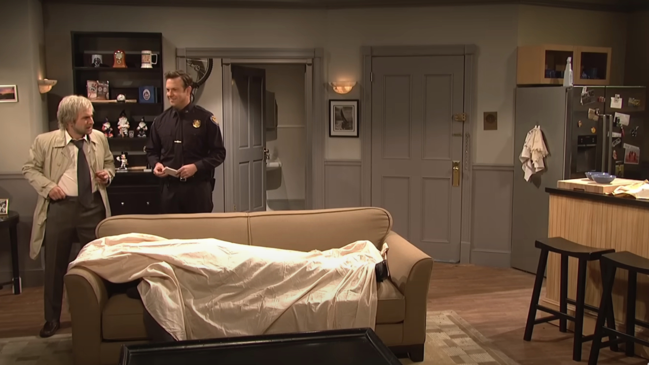 Charlie Day and Jason Sudeikis in a Seinfeld-esque apartment on SNL