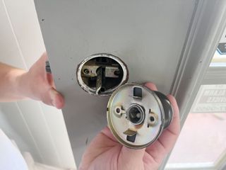 fitting interior knob to door