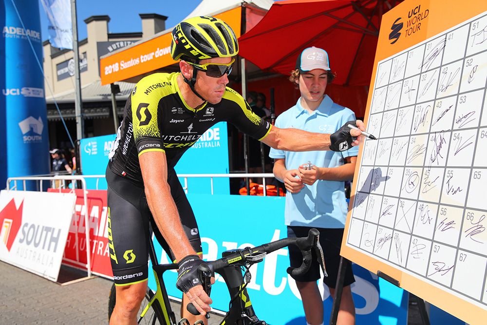 Matt Hayman (Mitchelton-Scott) signs on
