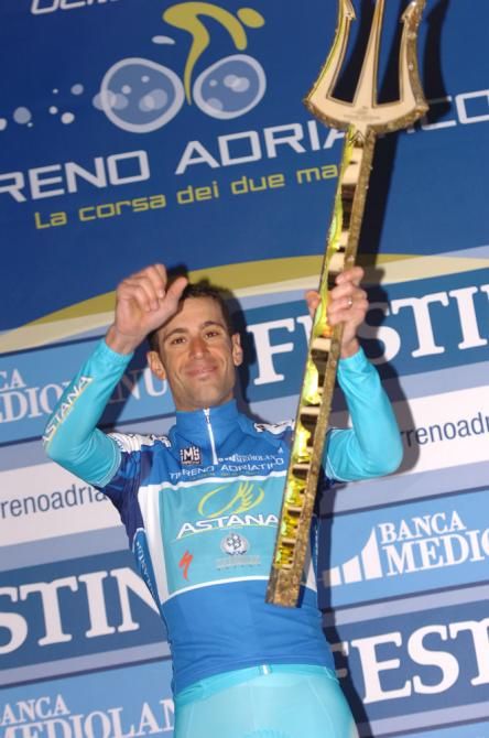 One of the most distinctive winner's trophies in cycling is Tirreno-Adriatico's trident, earned by Vincenzo Nibali for the second straight year.