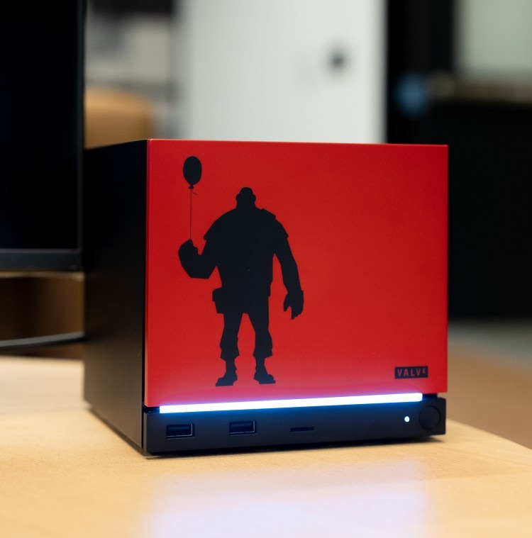 Steam machine with Team Fortress 2 faceplate
