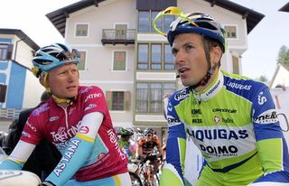 Race leader Alexandre Vinokourov (Astana) and Giro del Trentino defending champion Ivan Basso (Liquigas - Doimo) chat prior to stage three.