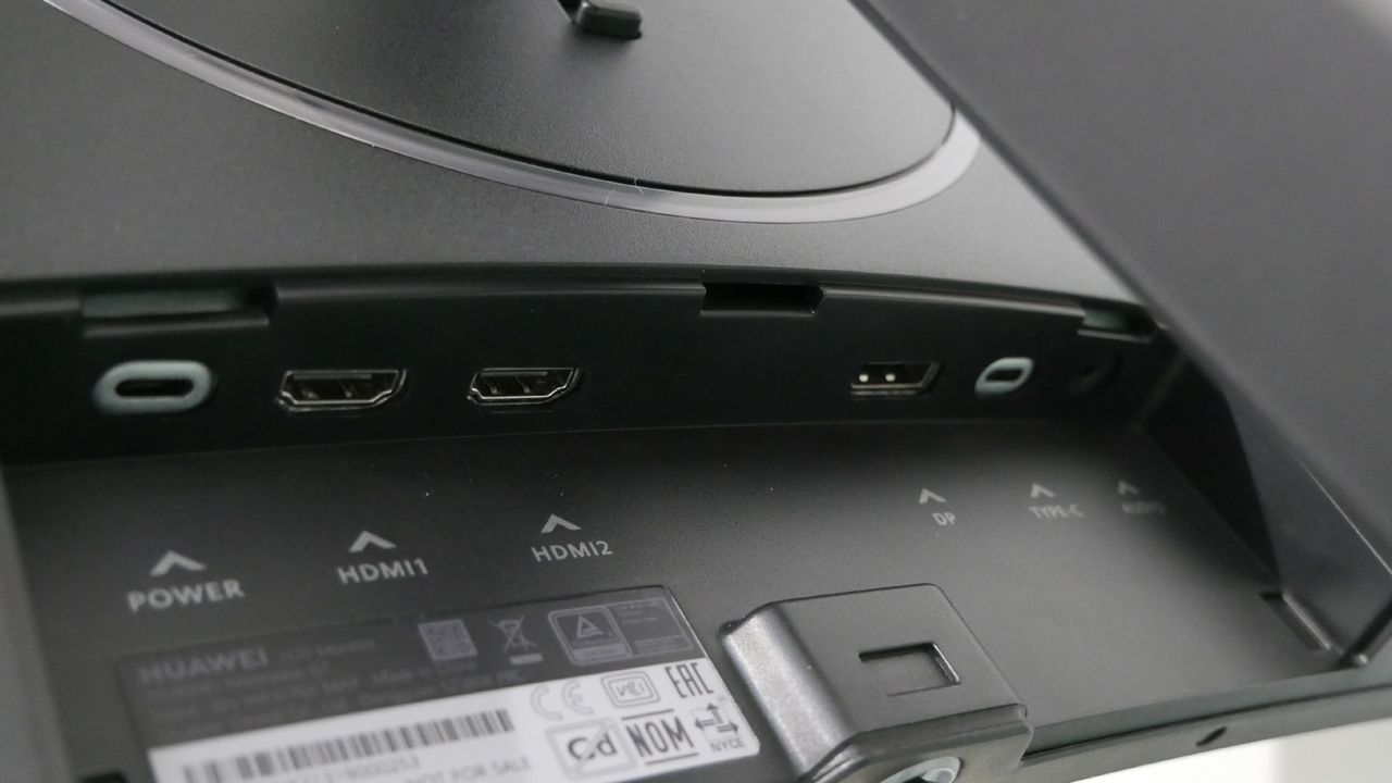 Huawei mateView GT gaming monitor