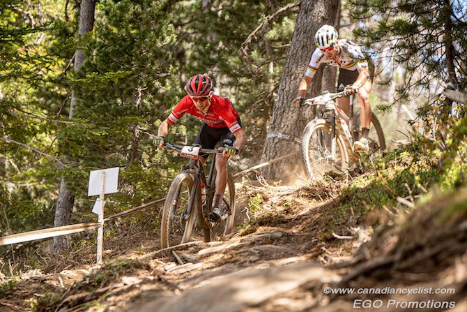 Mathias Flueckiger (Th&Atilde;&para;mus RN Swiss Bike Team) leading Nino Schurter (Scott-SRAM MTB Racing)
