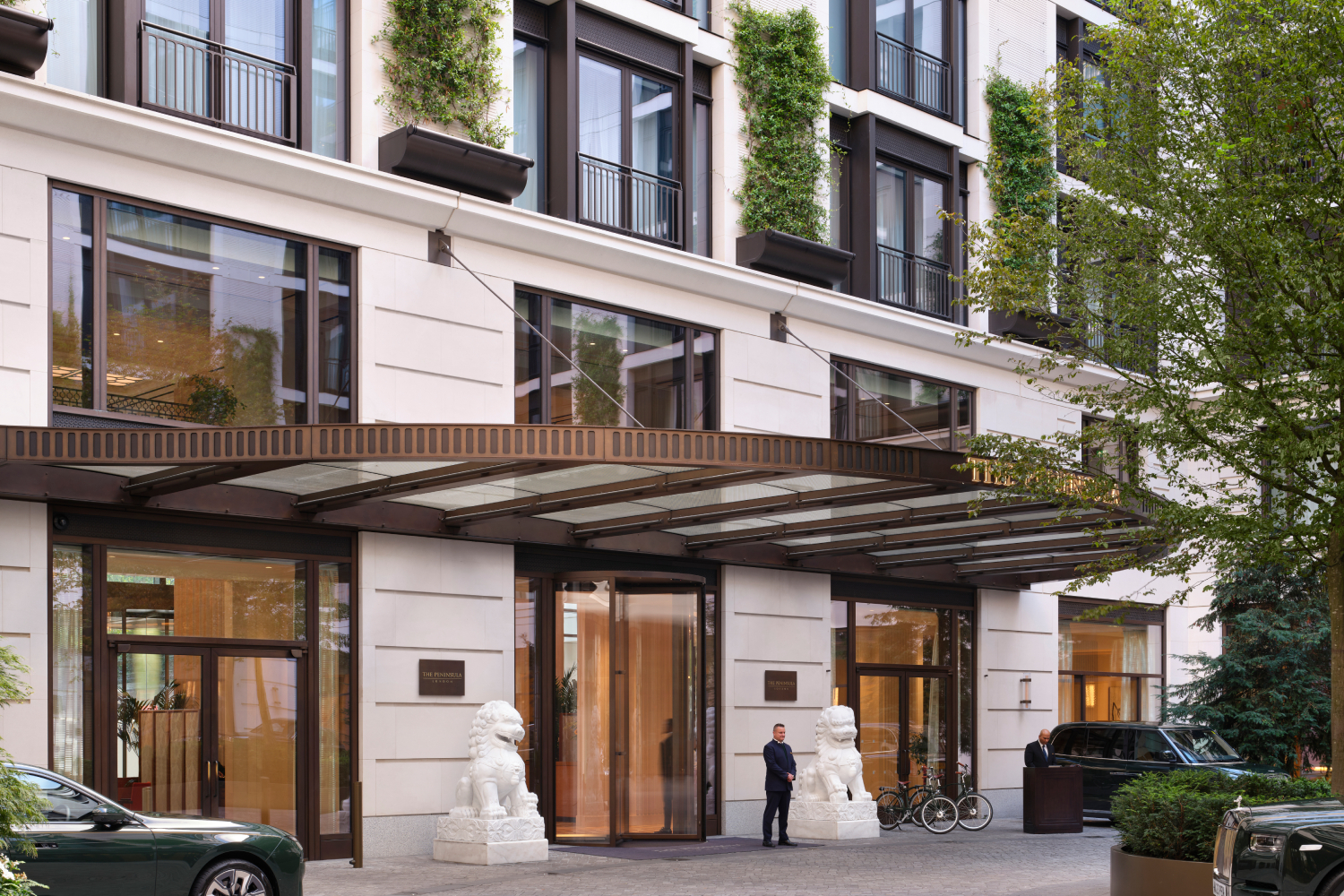 The Peninsula entrance