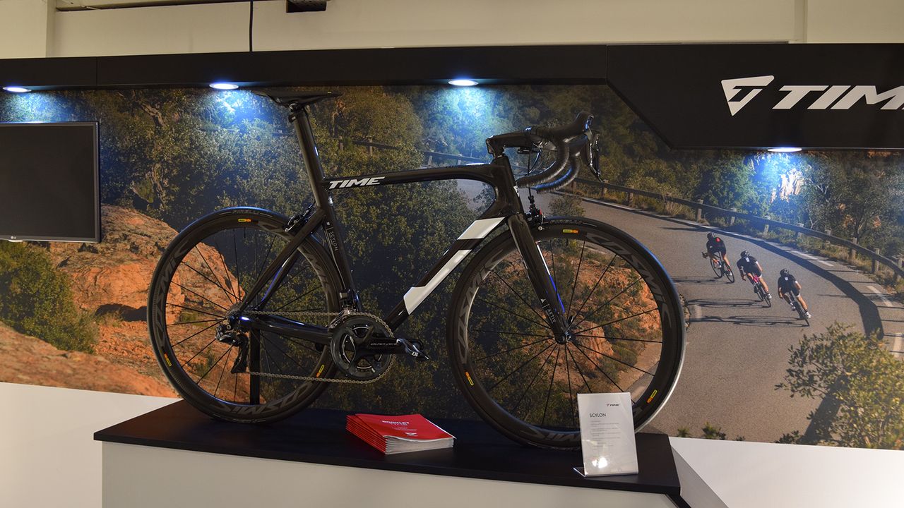French brand Time showcased their Scylon aero bike