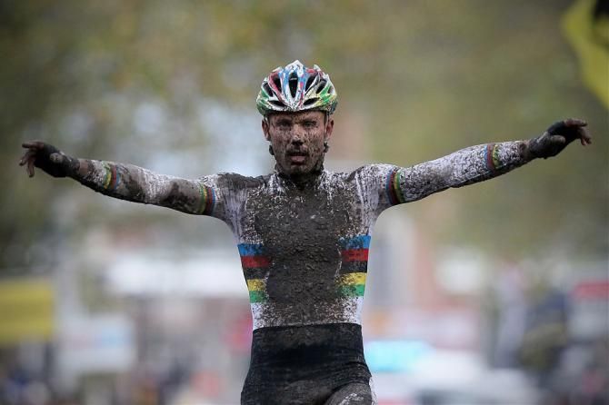 World champion Sven Nys (Crelan-KDL) soloed to victory at Jaarmarktcross Niel