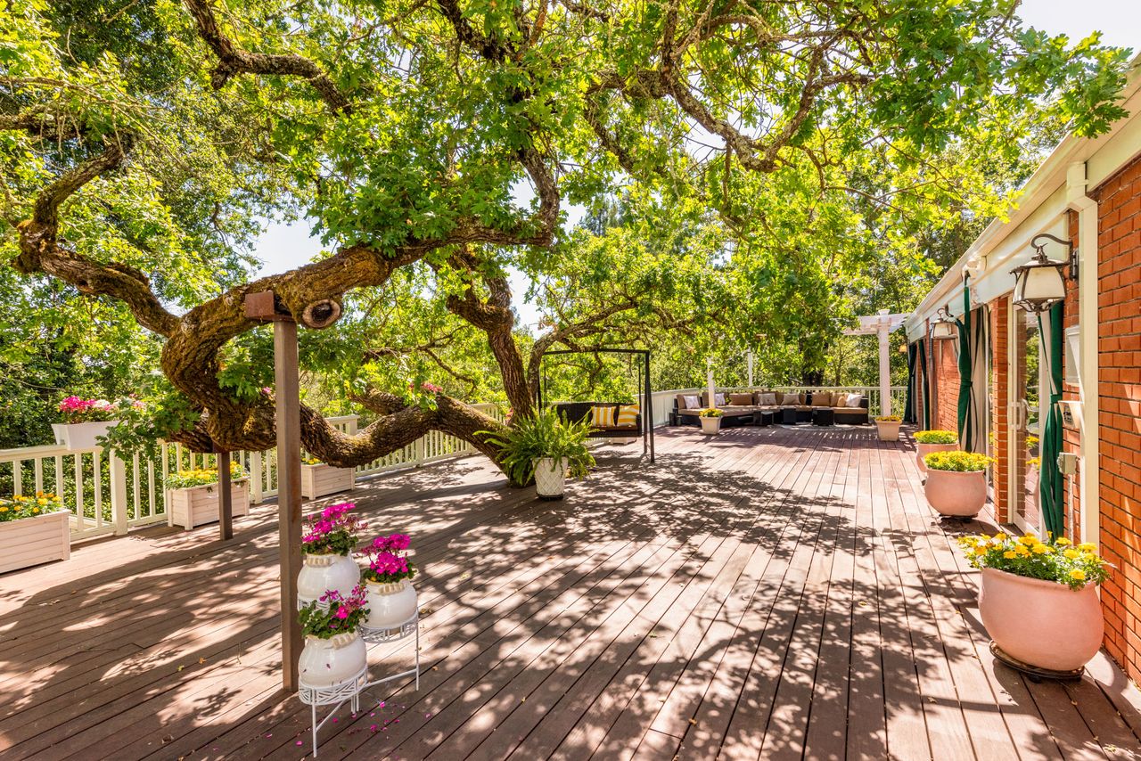 A home for sale in Santa Rosa, California.