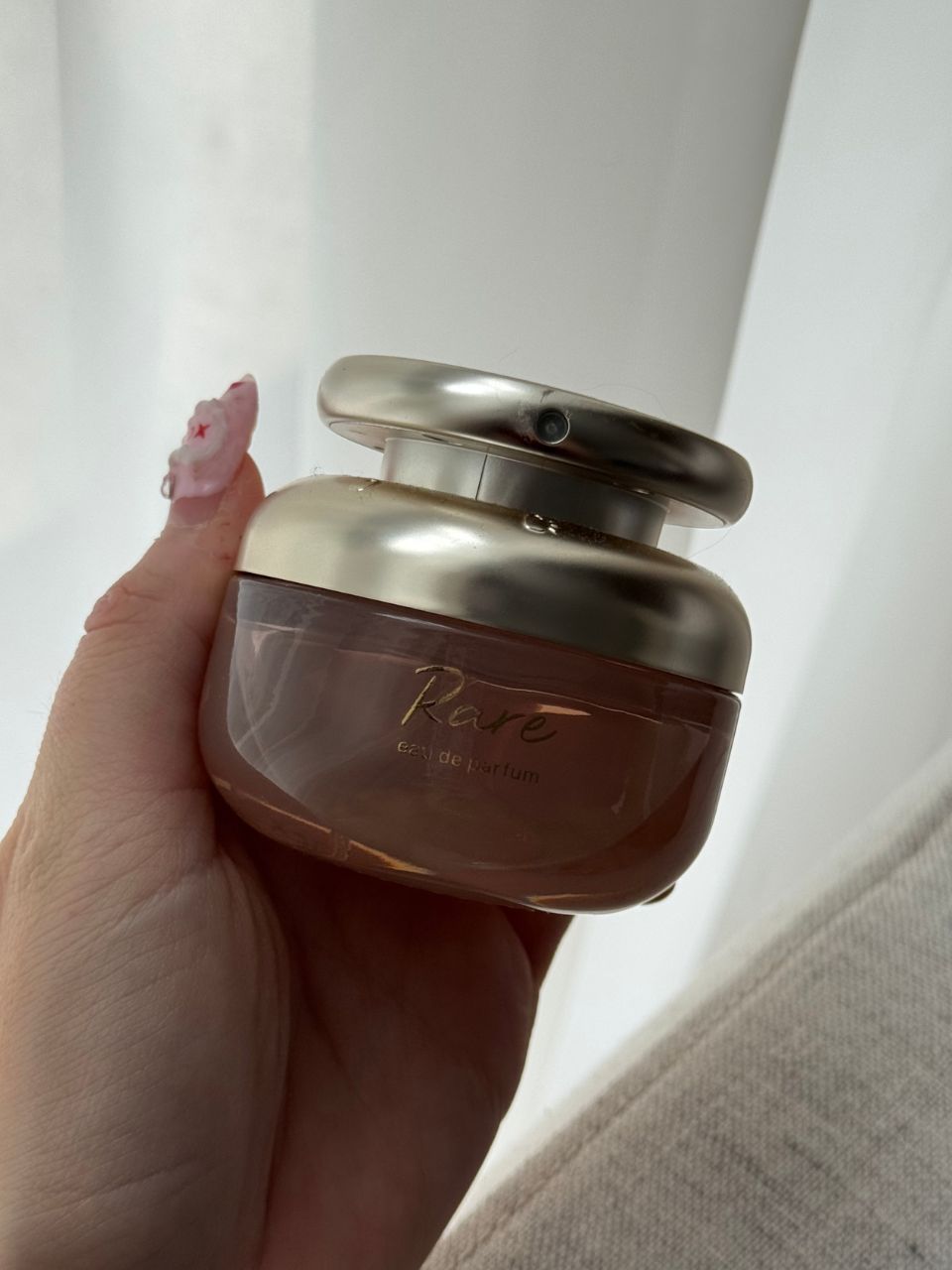 Imagery featuring perfumes with ginger notes, taken by @deniseprimbet