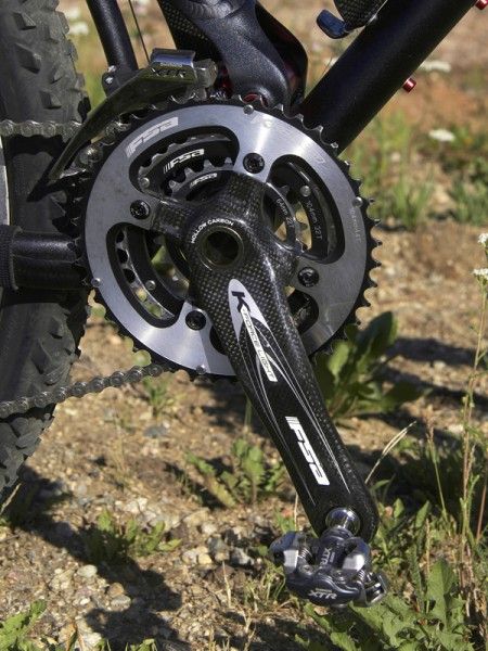 Don't be fooled by the FSA K-Force Light's carbon construction; it handled rock hits and scrapes with aplomb while also delivering excellent rigidity and shifting performance