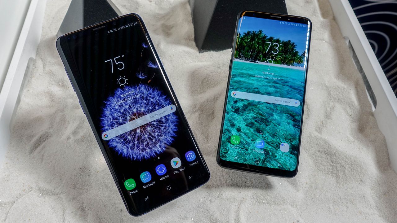 Samsung Galaxy S9 Plus (left) and the Galaxy S9 (right) are both dust and water-resistant