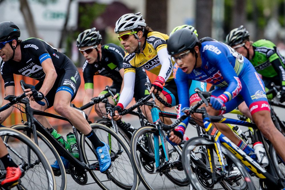 Janier Acevedo (Jamis) staying tucked in the bunch