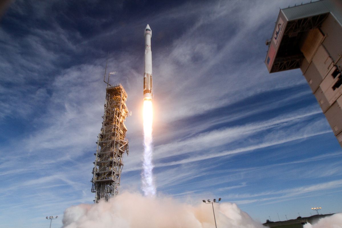 Sharp-Eyed Earth-Observing Satellite Launches Atop Atlas V Rocket | Space