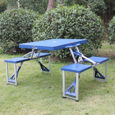 folding picnic table and chairs