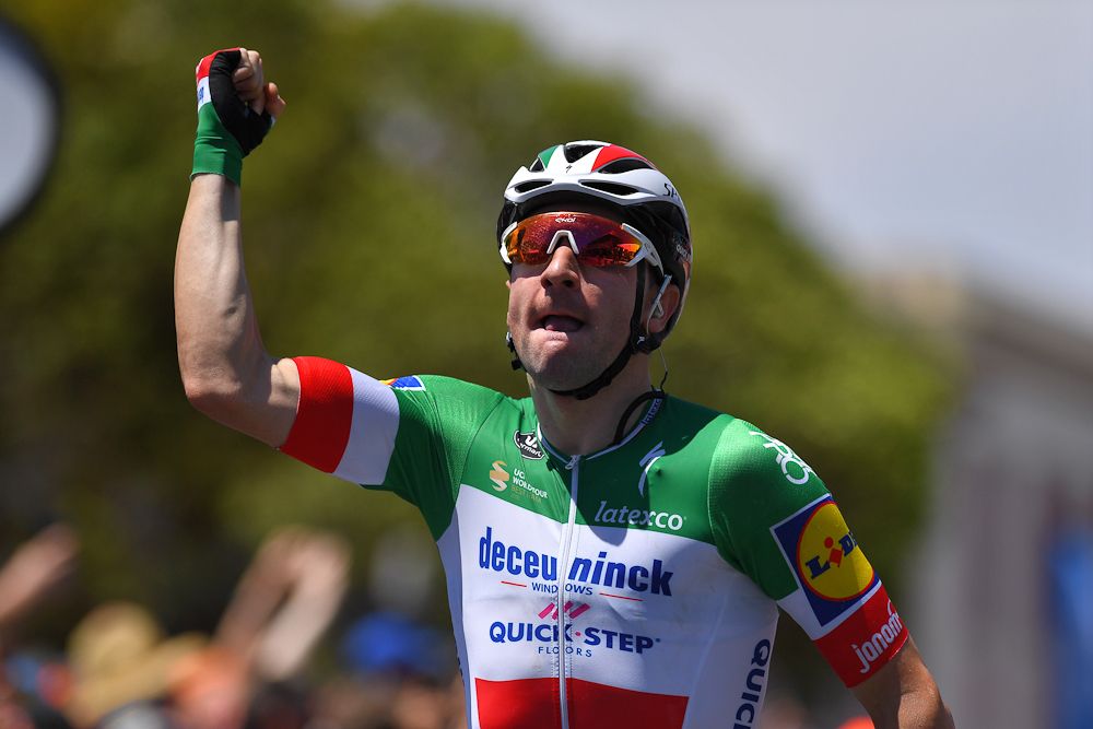 Elia Viviani wins stage 1 at the Tour Down Under
