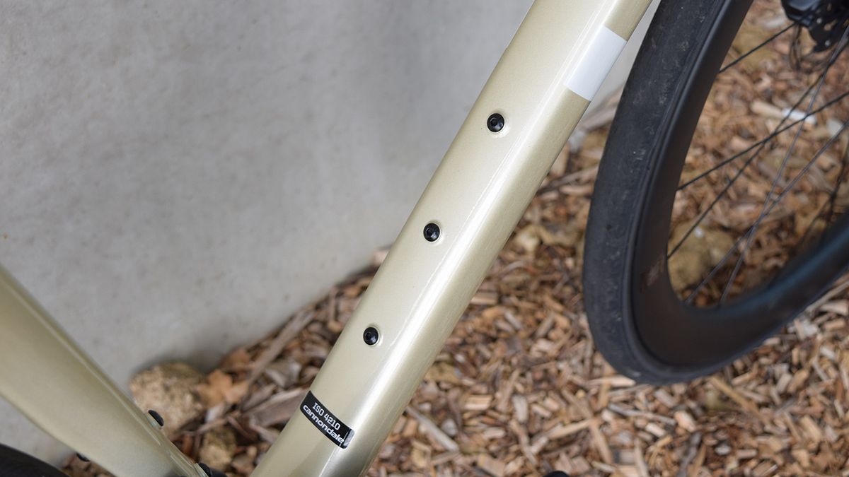 Three bottle cage mounts allow for a lower and more aero bottle position when riding with a single bottle