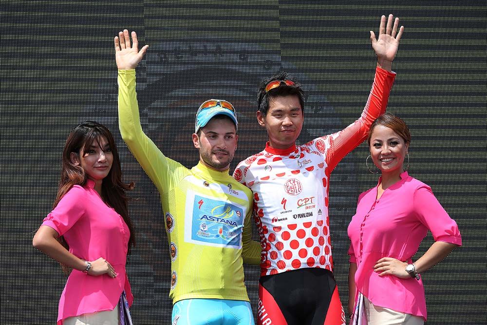 Andrea Guardini (Astana) in the leader's yellow jersey