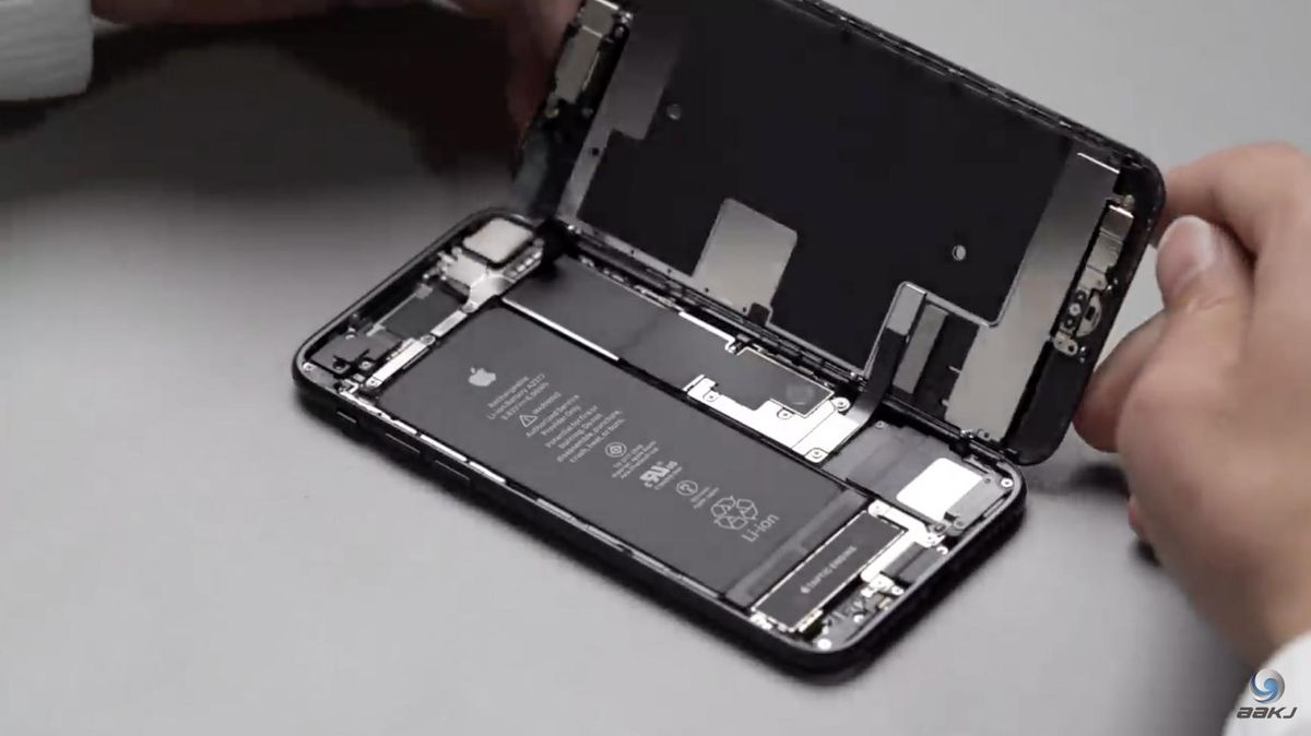 Jiang Teardown Iphone Se