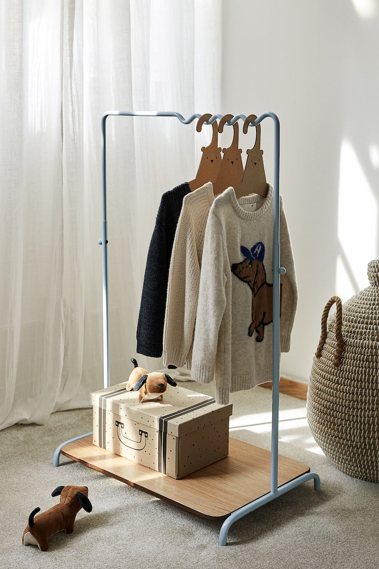 Children’s Clothes Rack
