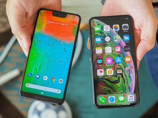 Google Pixel 3 XL and iPhone XS Max