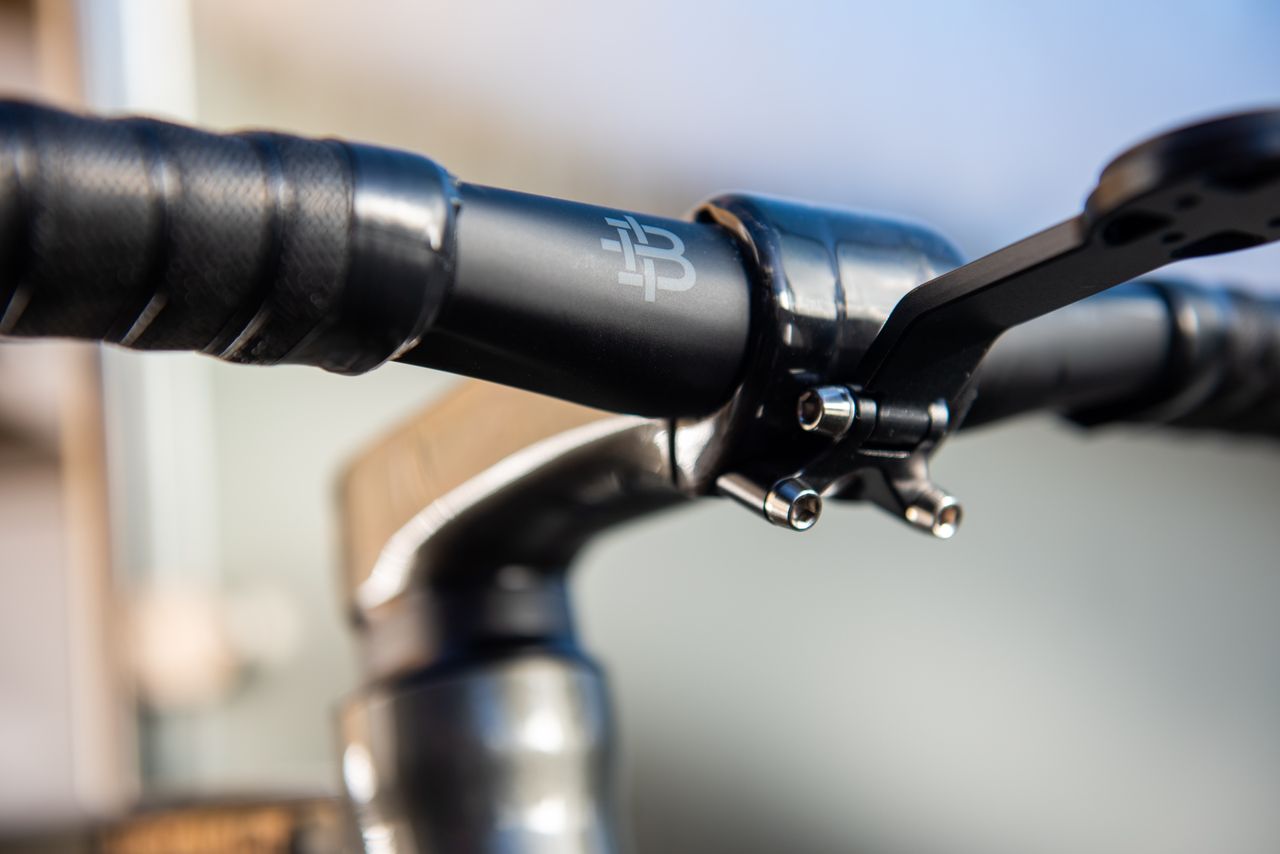 Argonaut RM3 - close up and side-on bike photos
