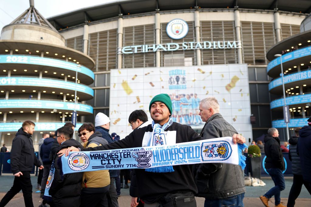 The half-and-half scarf: the unacceptable yet unavoidable football ...