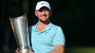 Sam Horsfield with the trophy after winning the 2022 Soudal Open