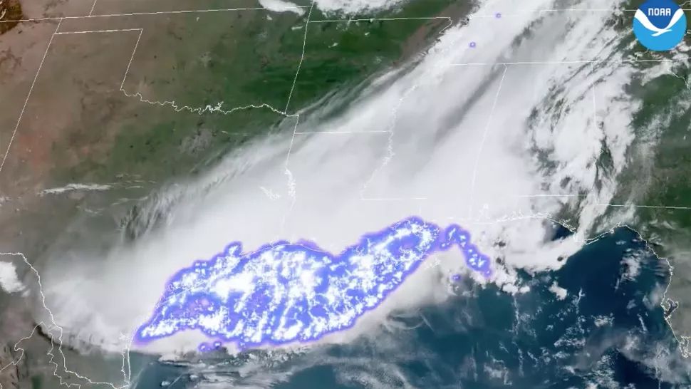 A lightning &quot;mapper&quot; on the GOES-16 satellite captured images of the megaflash lightning bolt on April 29, 2020, over the southeastern U.S. 