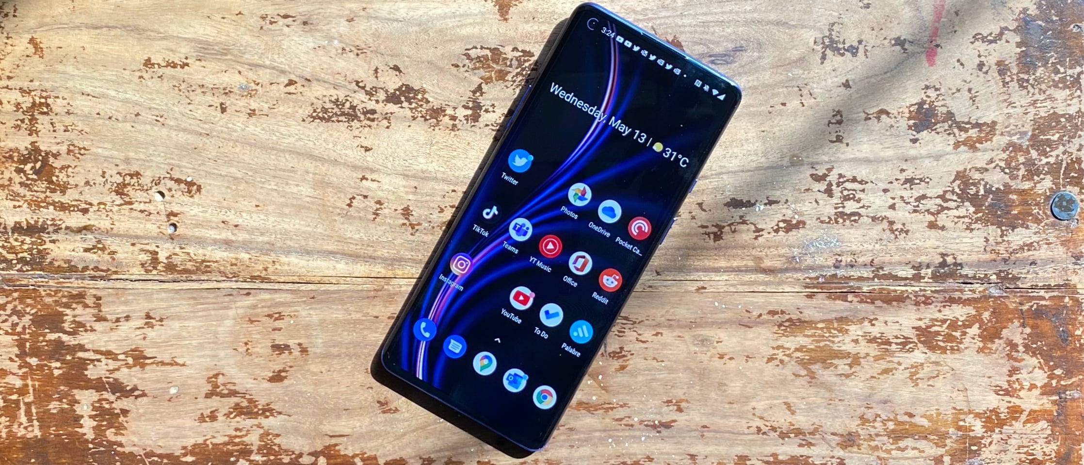 OnePlus 8 Pro paras puhelin