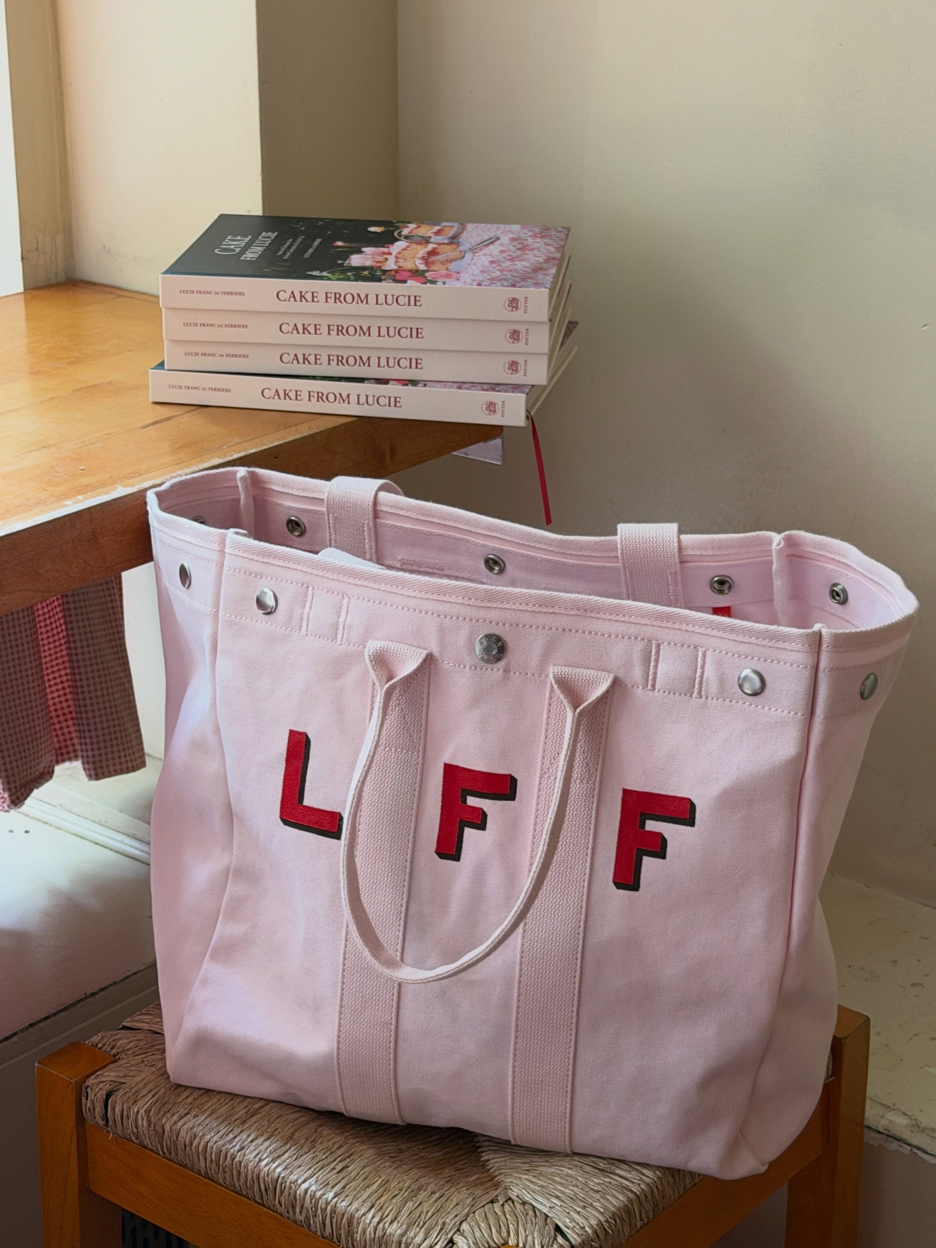 From Lucie owner wears the Alex Mill Everday Weekday monogrammed tote bag.