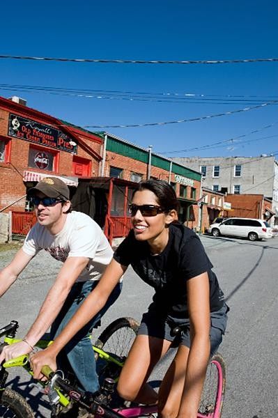 Taking a spin through downtown Ellijay, Georgia