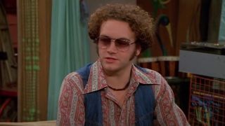 hyde sitting in basement on that '70s show