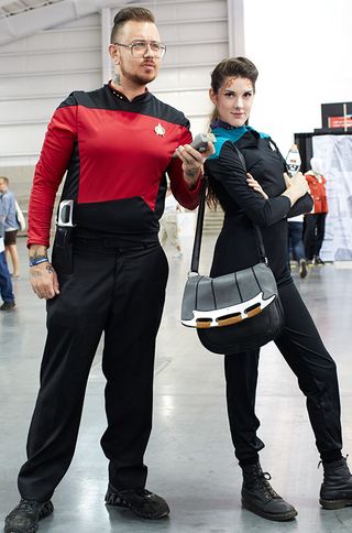 Jadzia Dax and Cmdr. William T. Riker star trek mission new york