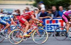 Dr Hutch racing a red cannondale