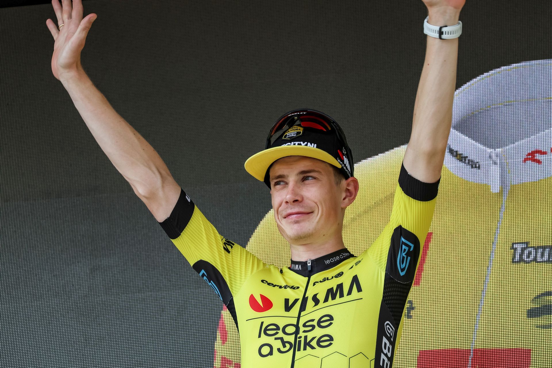 Jonas Vingegaard is 'happy' while Tadej Pogačar calls Tour de France