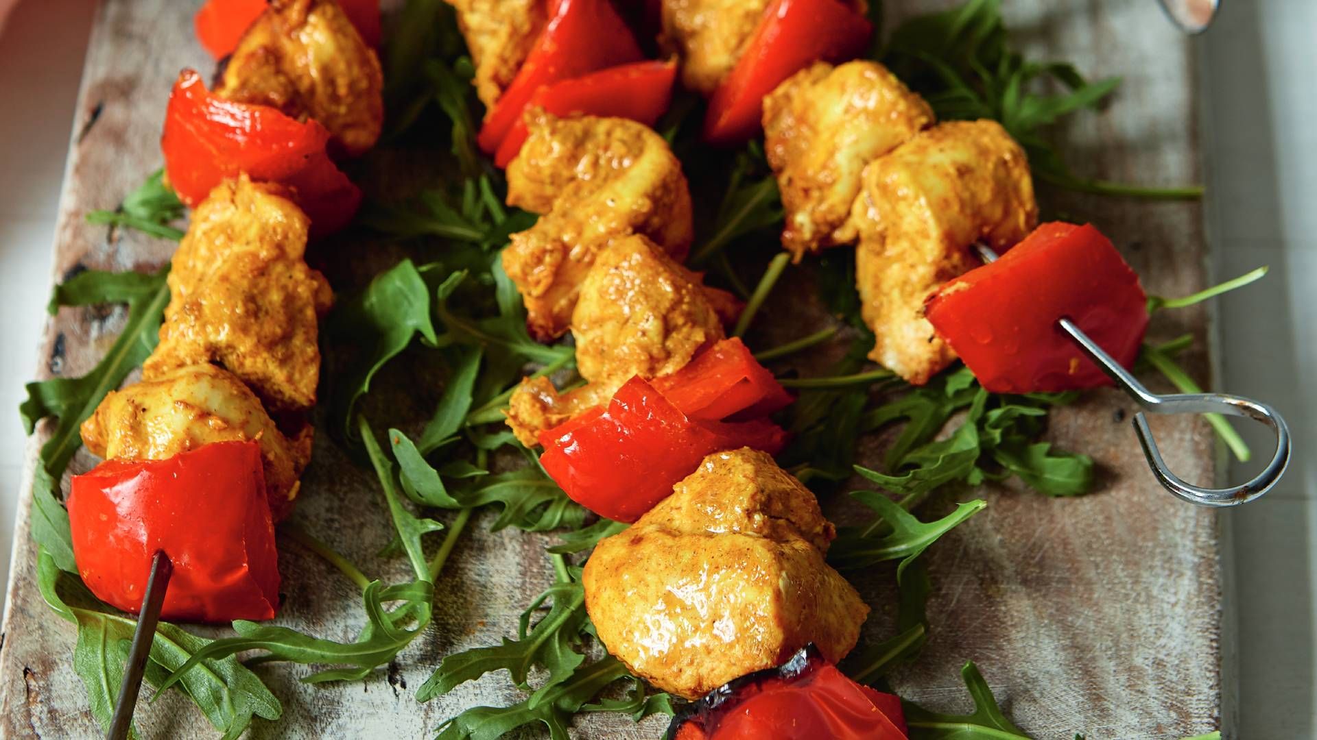 Low-fat spiced chicken kebabs recipe