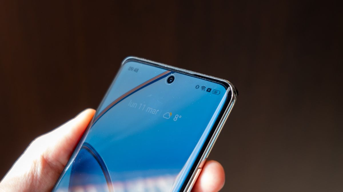 realme 12 pro+